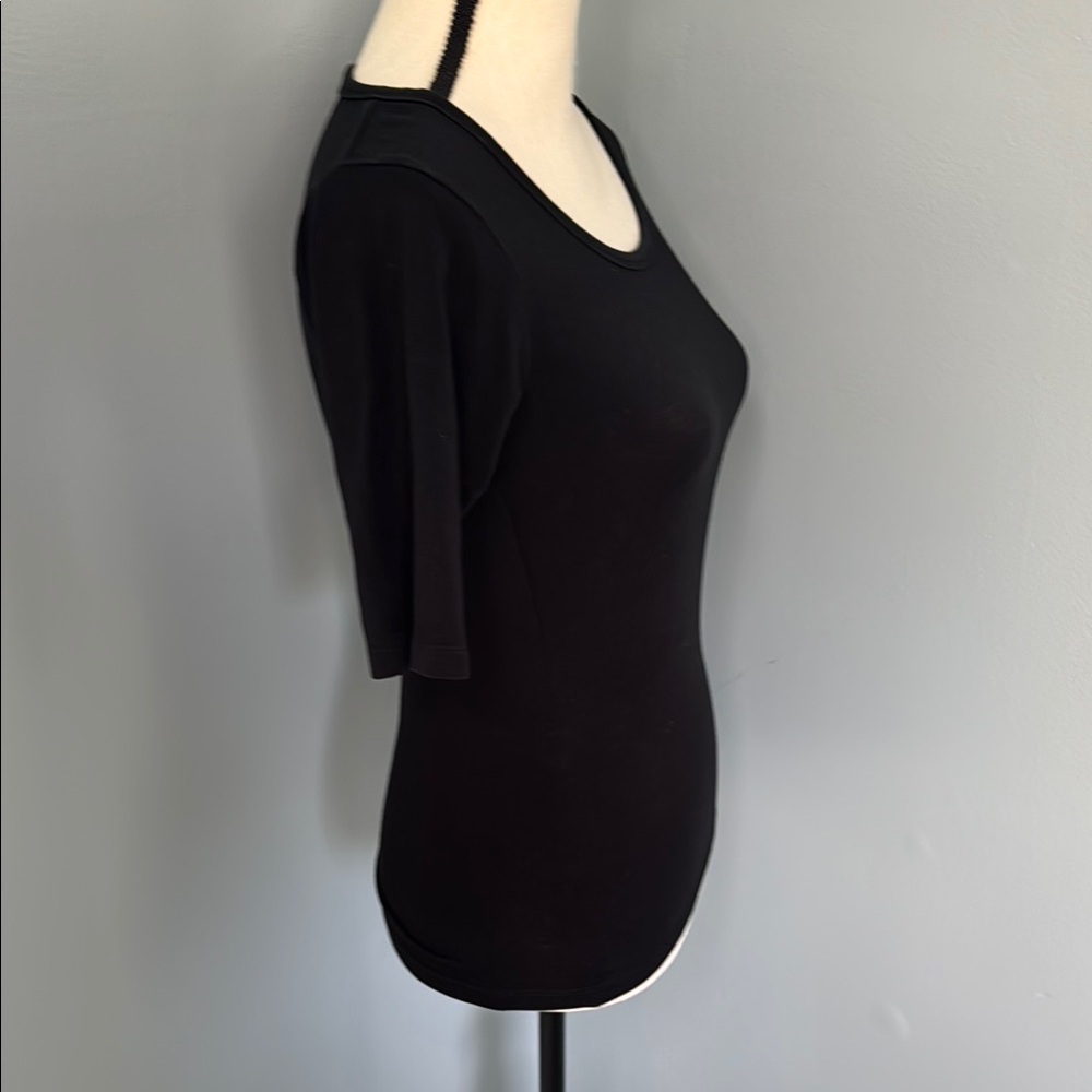 Oakley Women’s Black Fitted 1/2 Sleeve Top Sz S - Picture 3 of 6